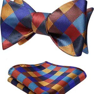 NWT Hisdern Plaid bowtie and pocket square set